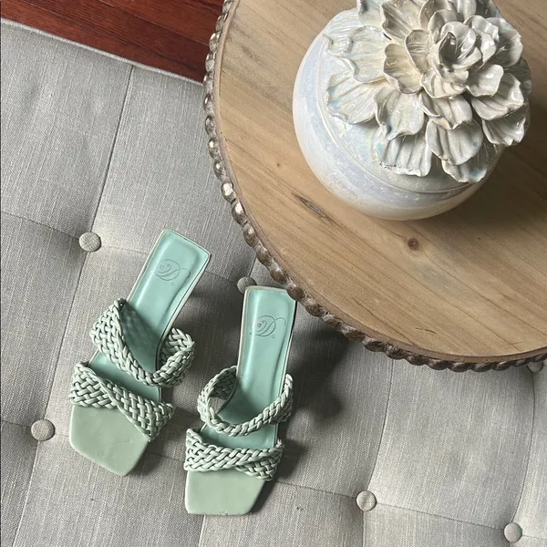 D Mint Green Braided Leather Open Toe Slip On Heels Size 5.5 - Image 2