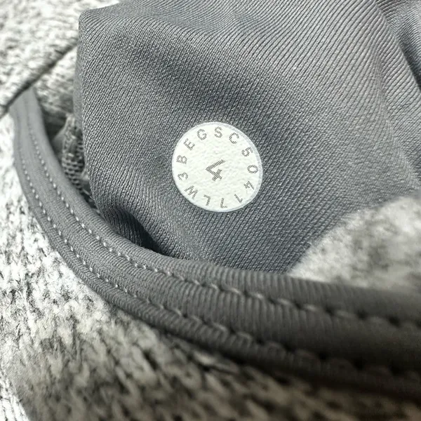 2. Lululemon fleece & thank you pull over sz 4 nwot - Image 8
