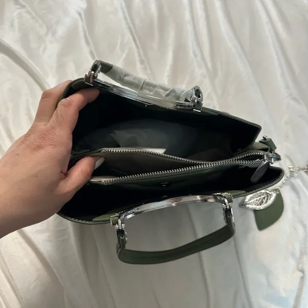 🆕 Olive Green Satchel - Image 3