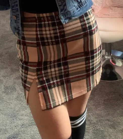 SheIn plaid beige bodycon skirt - Image 3