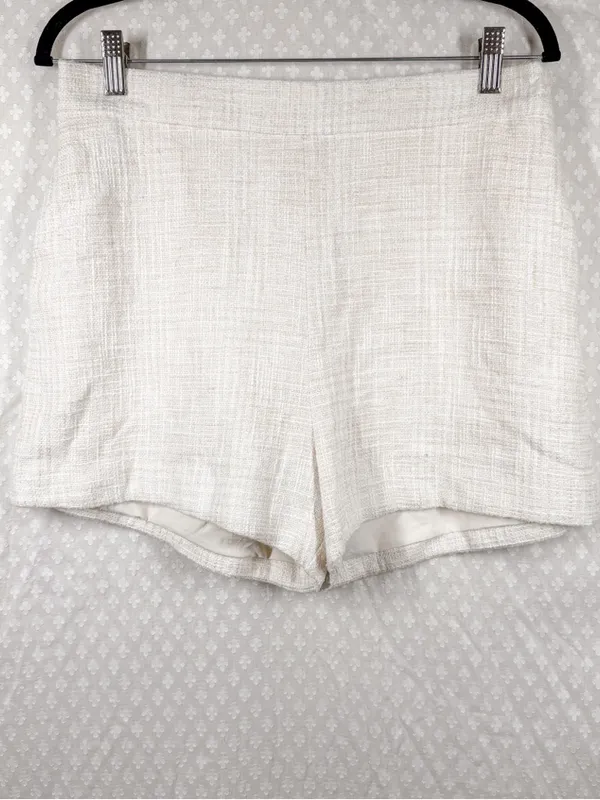 Abercrombie & Fitch Cream Knit‎ High Rise Trouser Shorts - Image 2