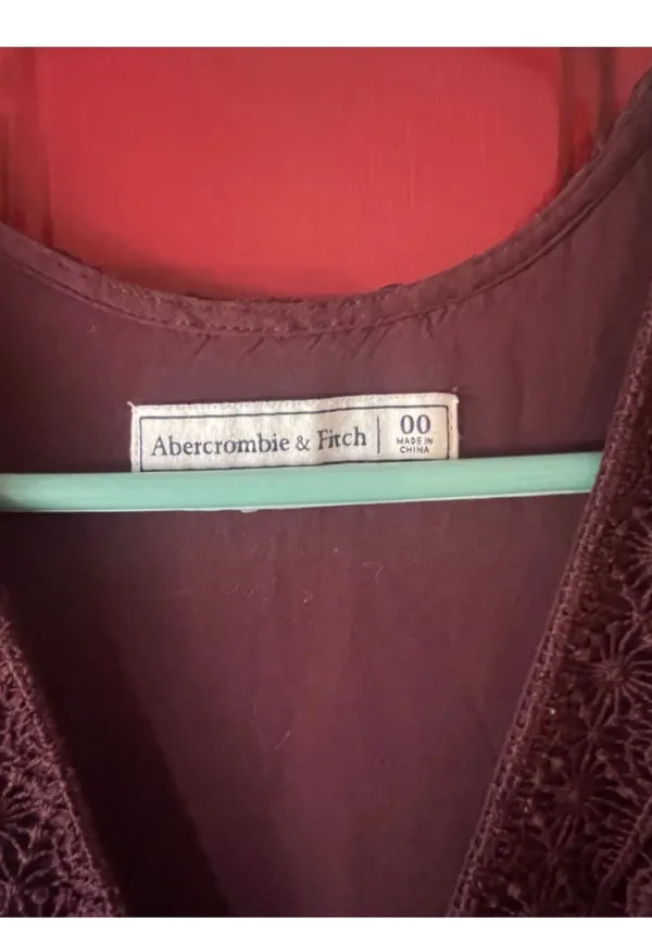 Abercrombie Burgundy Lace Dress Mini - Image 3