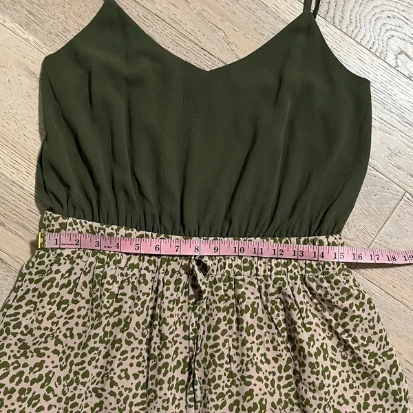 Olive Green Leopard Print Ruffle Hem Mini Dress Empire Waist Large - Image 7