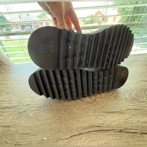 Ugg Classic Rising Toggle‎ black size 10 new - Image 5