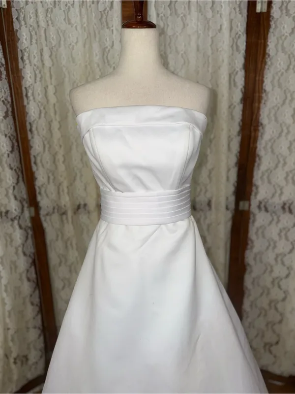Beautiful Vintage Y2K David’s Bridal Wedding Gown - Image 4