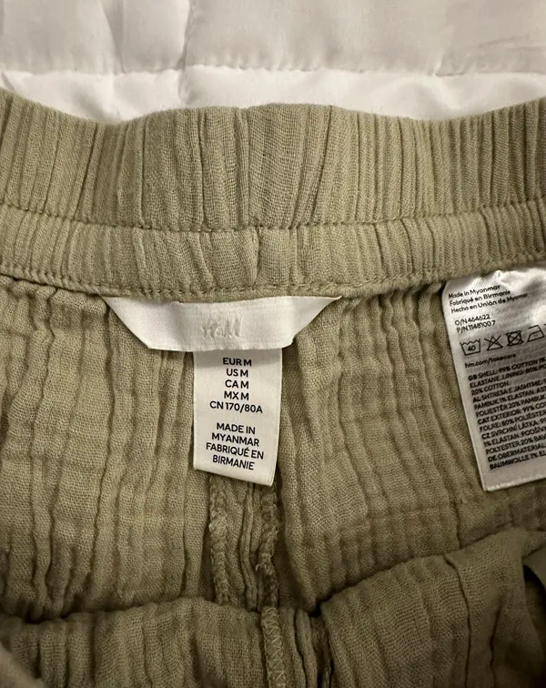 H&M Short - Image 2