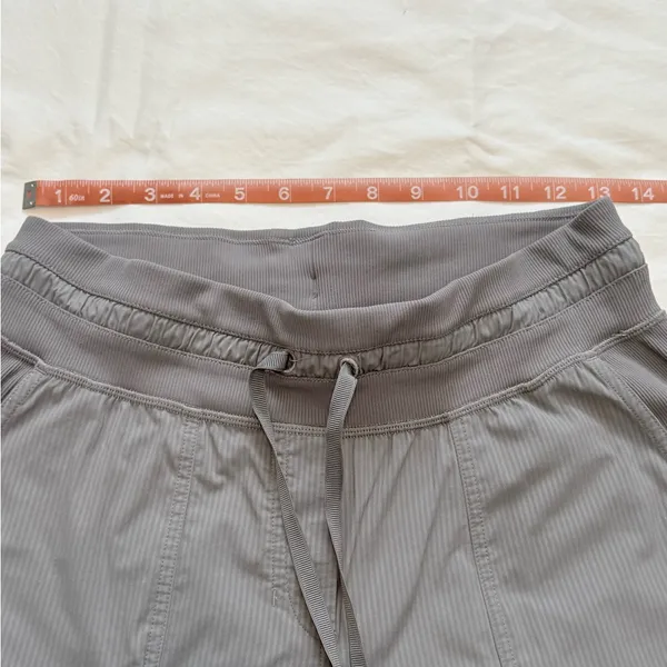 Lululemon dance studio Gray Size 6 cropped pants - Image 11