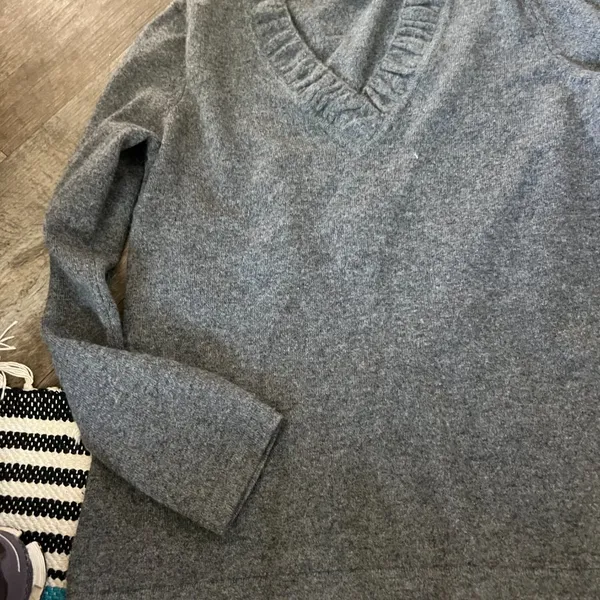 Charter‎ Club gray cashmere sweater size M - Image 5