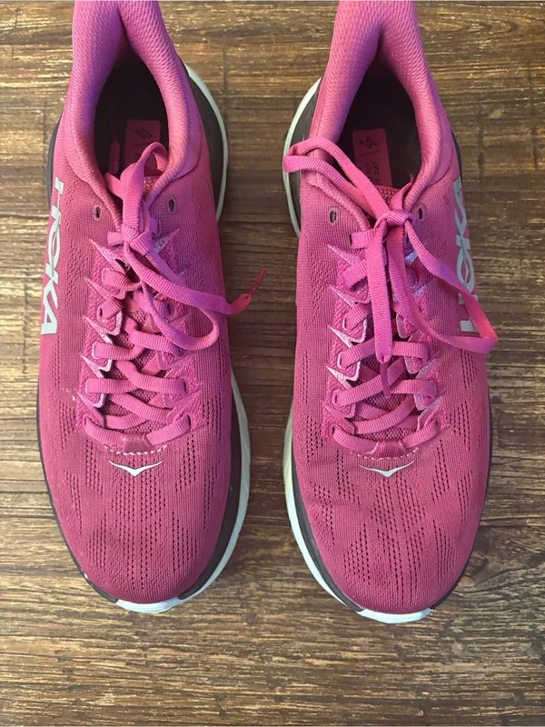 Hoka One One Mach 4 Women 8.5 Festival Fuchsia Black Running Shoes - Image 2