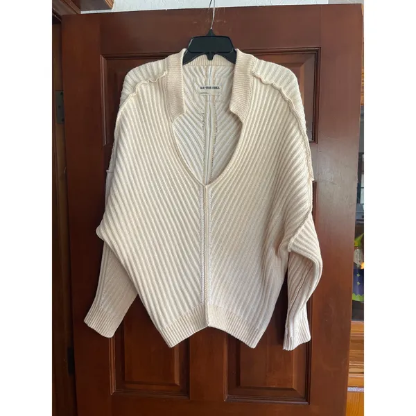 Free People We The Free Freeway V-Neck Sweater L - Image 3