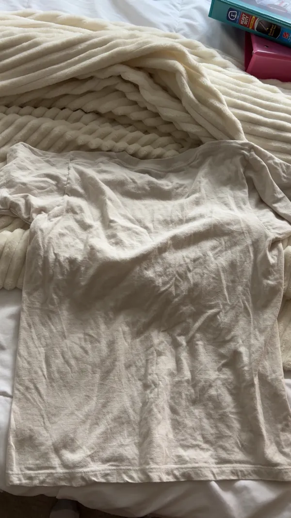 Brandy Melville graphic tee - Image 3