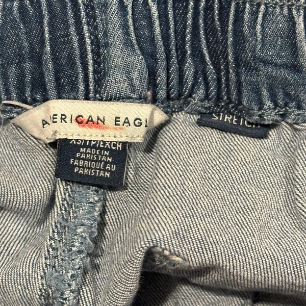 American Eagle Outfitters Women's Ruffle Denim Shorts - Image 12