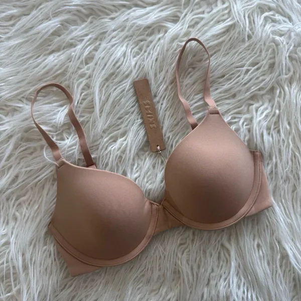 Skims Fits Everybody T-shirt Bra Ochre Size 30C - Image 3