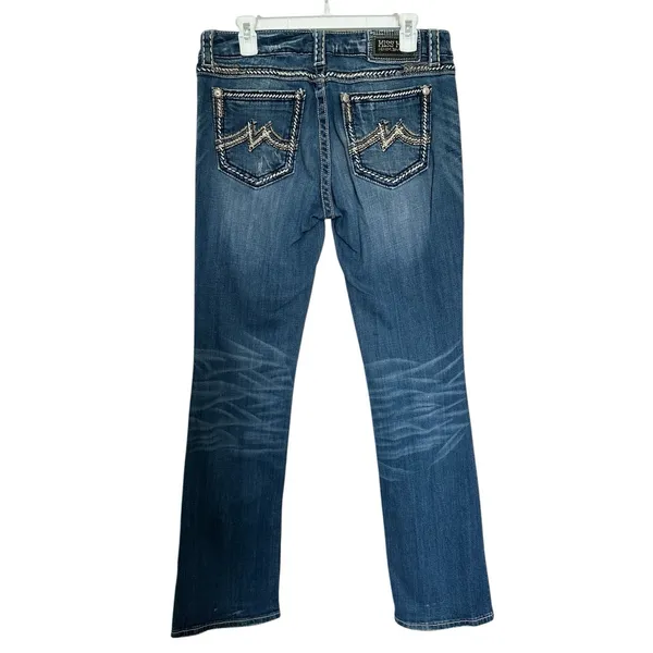 Miss Me jeans Easy Boot heavy stitching embellished back pockets Size 30 - Image 2