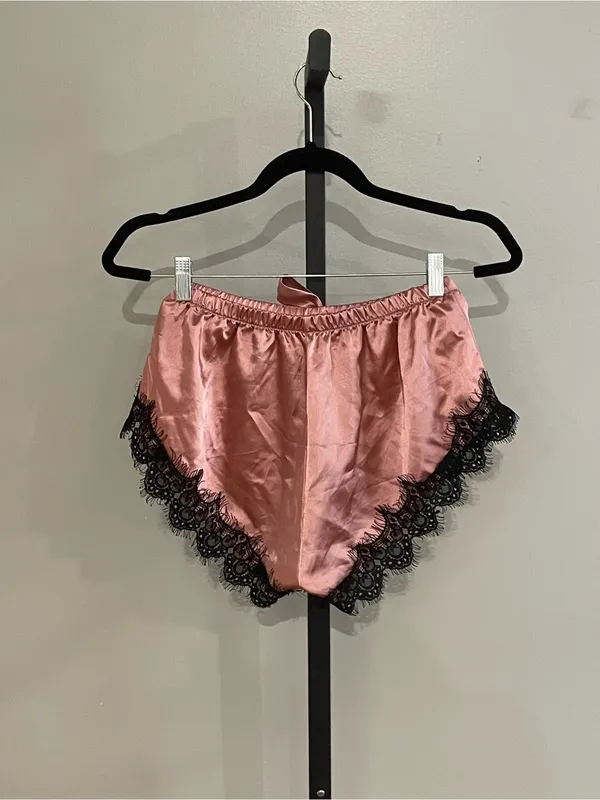 Black and Pink Lace Shorts and Tank Sleep Set Size Small - Image 7