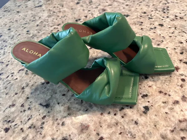 ALOHAS Revolve Twist Strap Mules In Evergreen Size 7,5 - Image 3