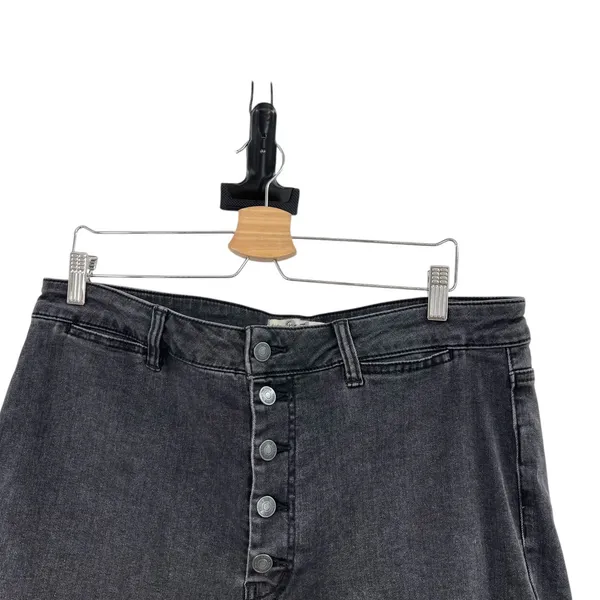 Free‎ People We The Free Crvy Bermuda Shorts Exposed Button Fly Faded Black 34 - Image 4
