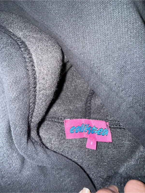 NWOT Edikted Bonney Bow Detail Hoodie size S - Image 3