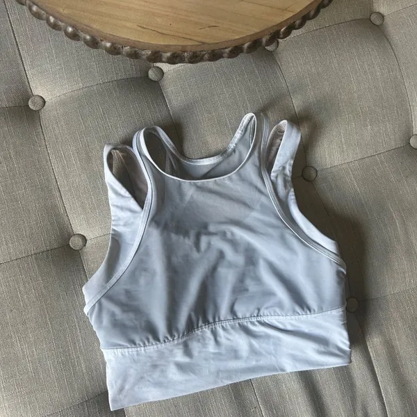 Lululemon Double Tap Bra in Lavender Size 6 - Image 5