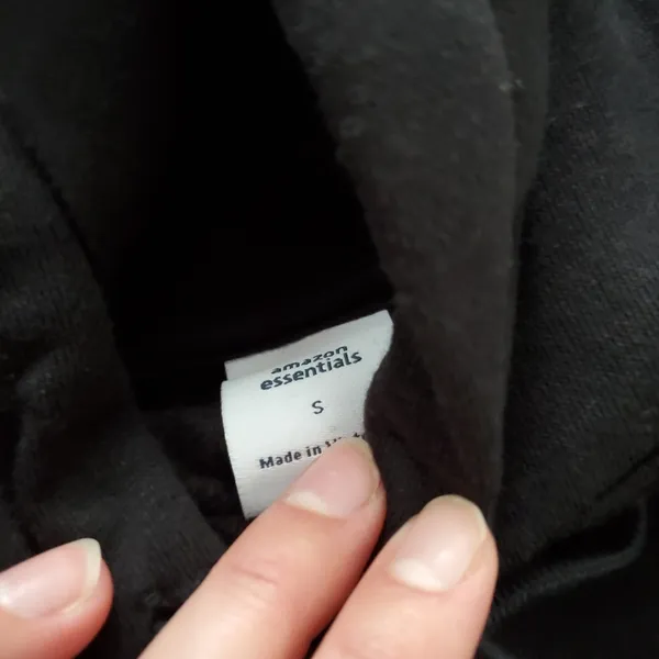 Black basic hoodie size small women's new with tags by Amazon essential - Image 4