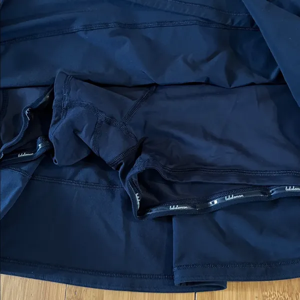 Lululemon Athletica Dark Blue Mini Skirt - Image 10