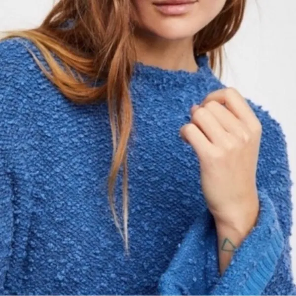 Free People Cuddle Up Pullover Sweater size Small - Image 2