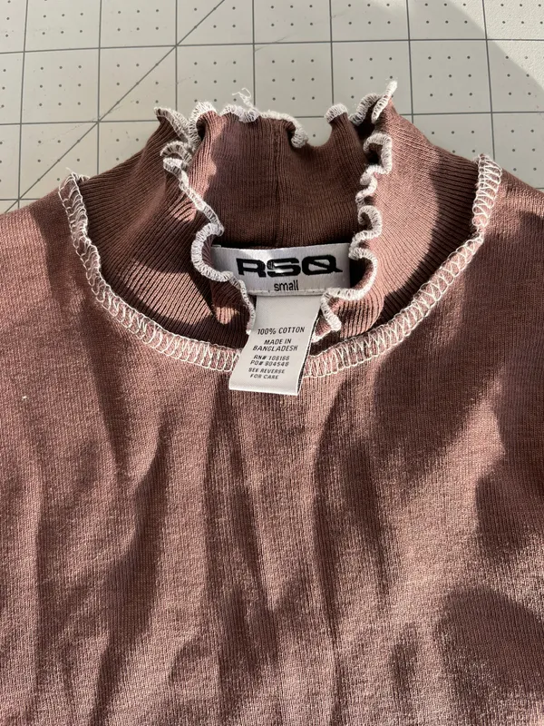 Tilly’s Cropped Tee - Image 2