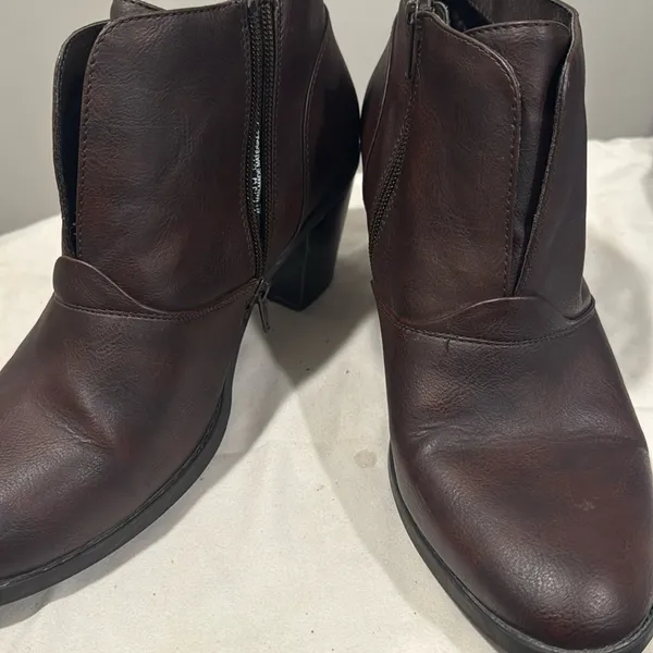 Cloudwalkers By Avenue MYLA Side Zip Ankle Boots Booties Brown Women’s Size 10W - Image 2