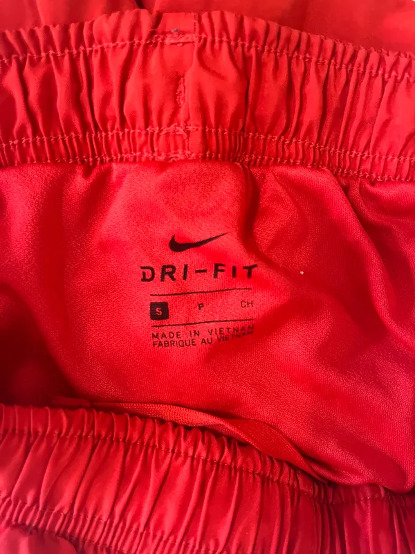 Nike Red  Dri-Fit Shorts size small - Image 3