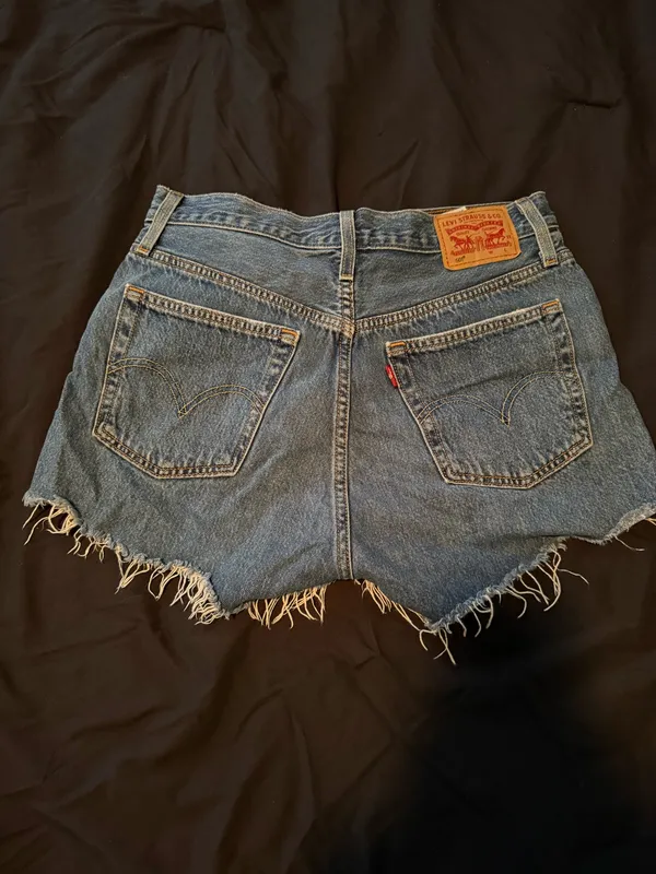 Levi’s 501 Shorts - Image 4
