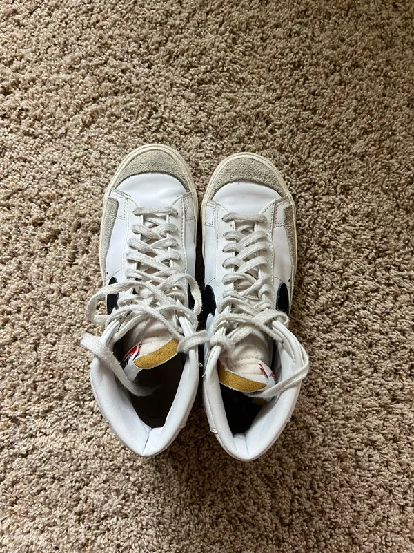 Nike Blazers - Image 2