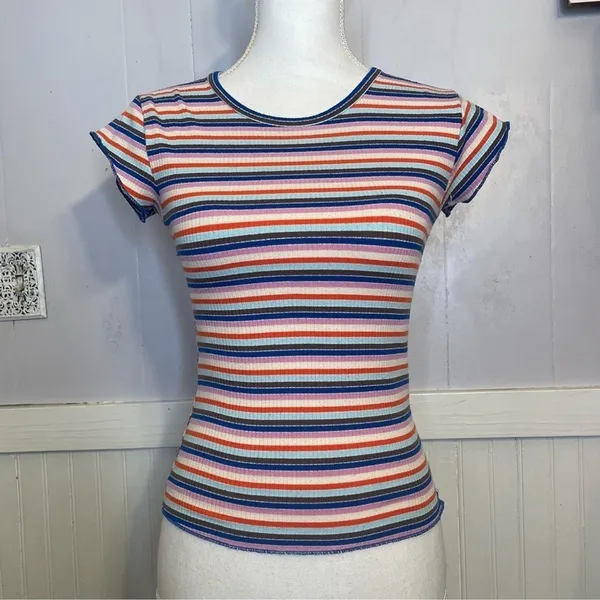 Y2K striped baby tee Hot Kiss rib lettuce hem fitted tee - Image 2