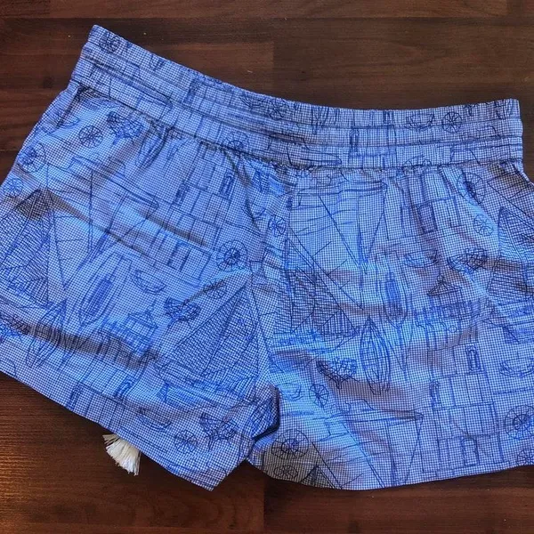 Vineyard Vines Shorts - Image 2