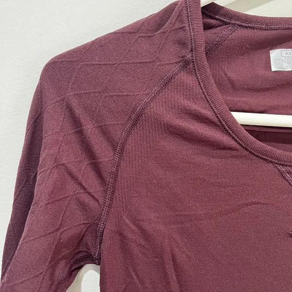 Athleta Womens Maroon Red Round Neck Long Sleeve Pullover Thermal‎ T-Shirt XS - Image 3