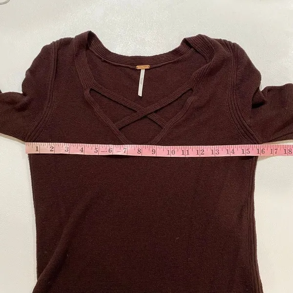 Free People Brown Criss Cross Knit Tunic Sweater Small Boho Cozy - Image 5