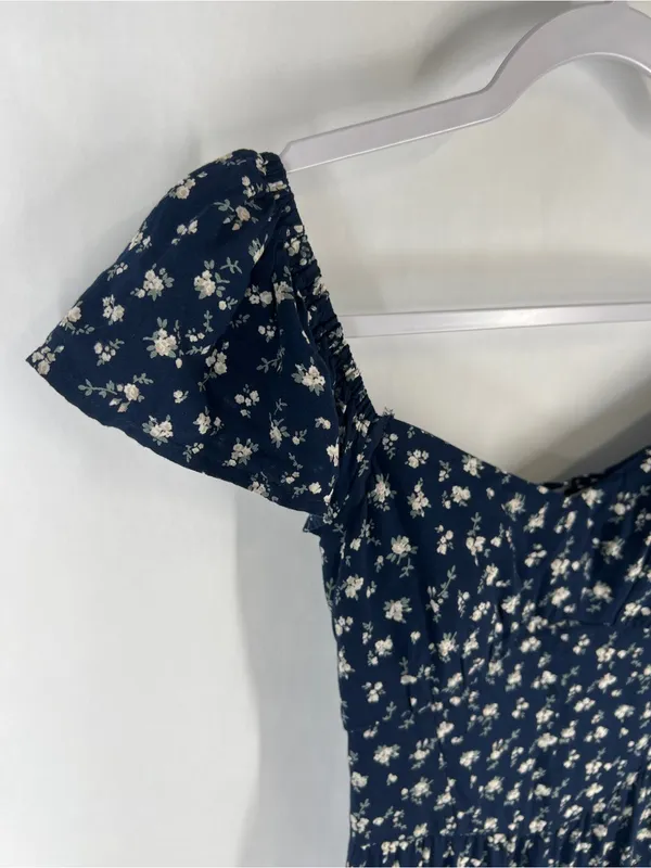 Hollister Navy Floral Puff-Sleeve‎ Midi Dress with Side Slit - Image 4