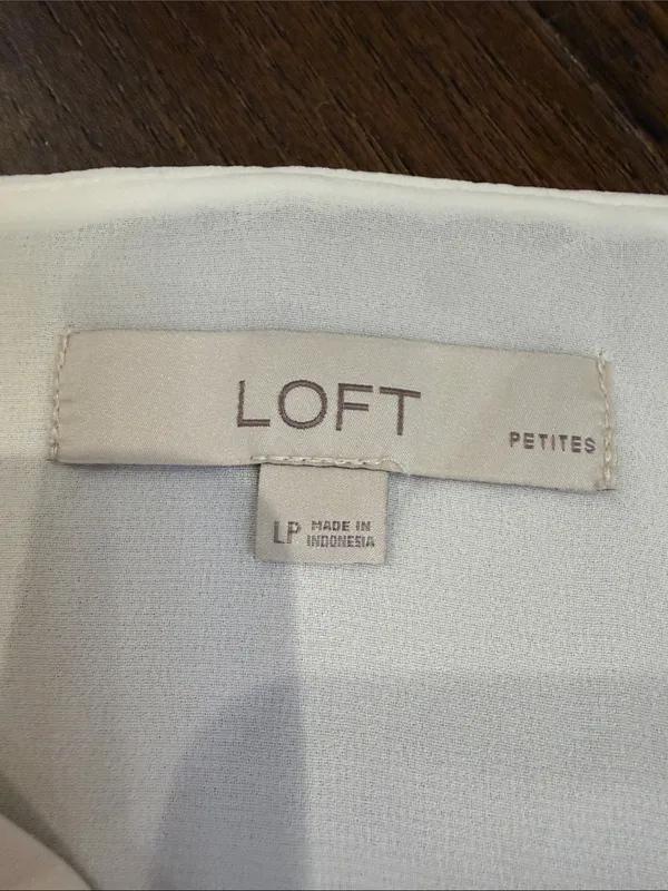 LOFT Cream Silk-Feel Spaghetti Strap Cami Size Large Petites - C30-141 - Image 2