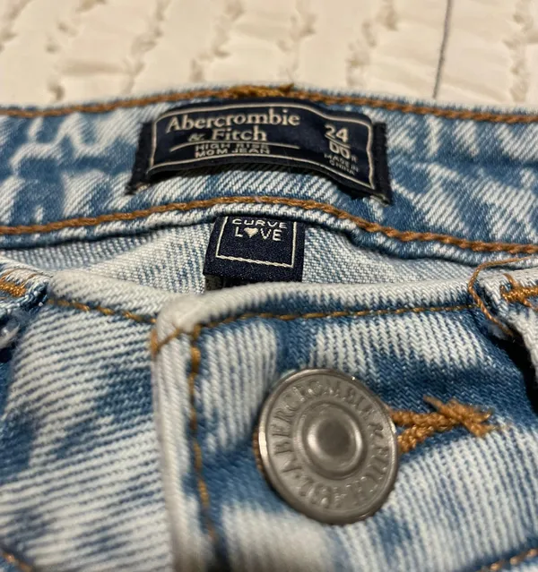 Abercrombie Ankle Jeans - Image 5