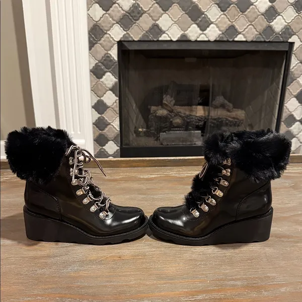 INC Hannia Patent Faux Fur Lace-Up Wedge Booties‎ Black Size 5.5 NIB - Image 2