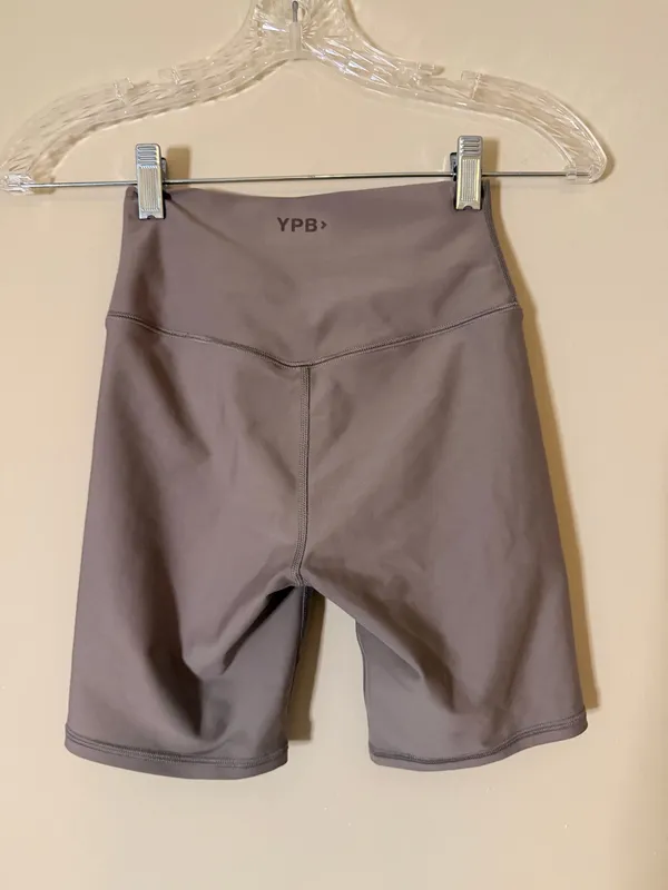 Abercrombie Athletics YPB Shorts Biker - Image 2