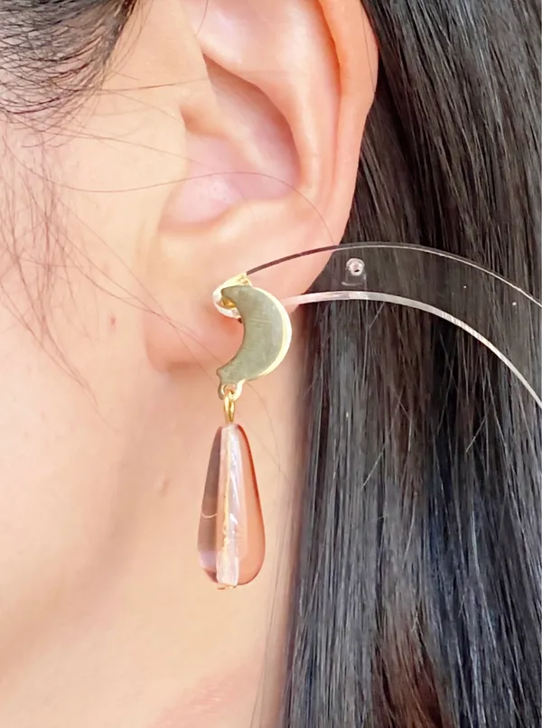 Handmade light pink Czech glass teardrop & moon cute fairy dangle earrings🩷🌛 - Image 6