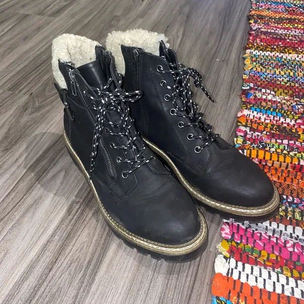 Universal Threads Combat Boots - Image 4