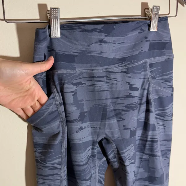 Alphalete Surface Pocket Leggings - Image 4