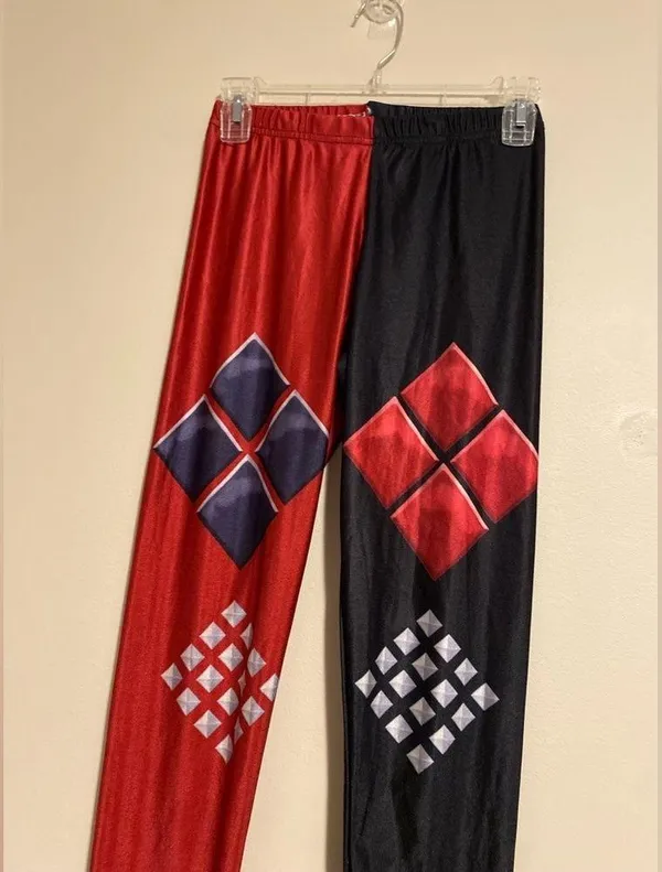 EUC Harley Quinn Red & Black Cosplay leggings size small - Image 2