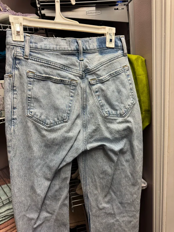 Abercrombie 90s Straight High-Rise Jeans - Image 3