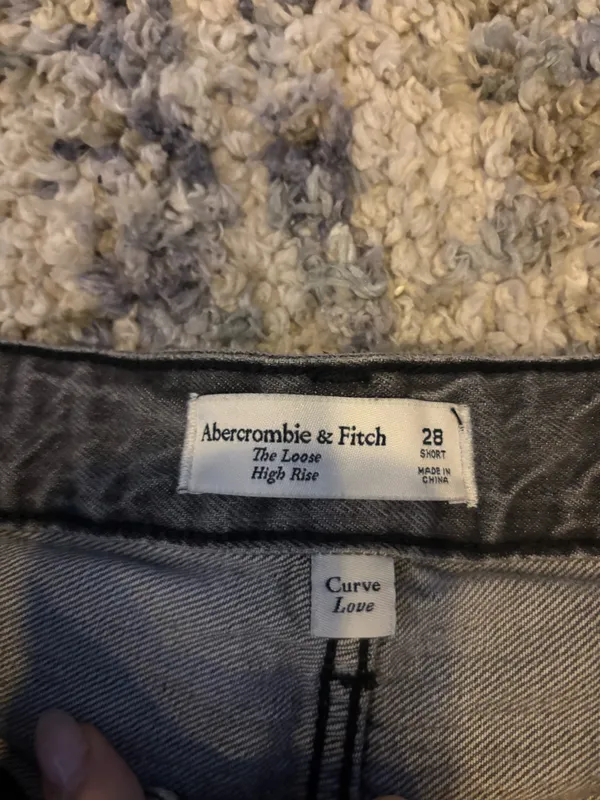 Abercrombie Loose High Rise Studded Jean - Image 5
