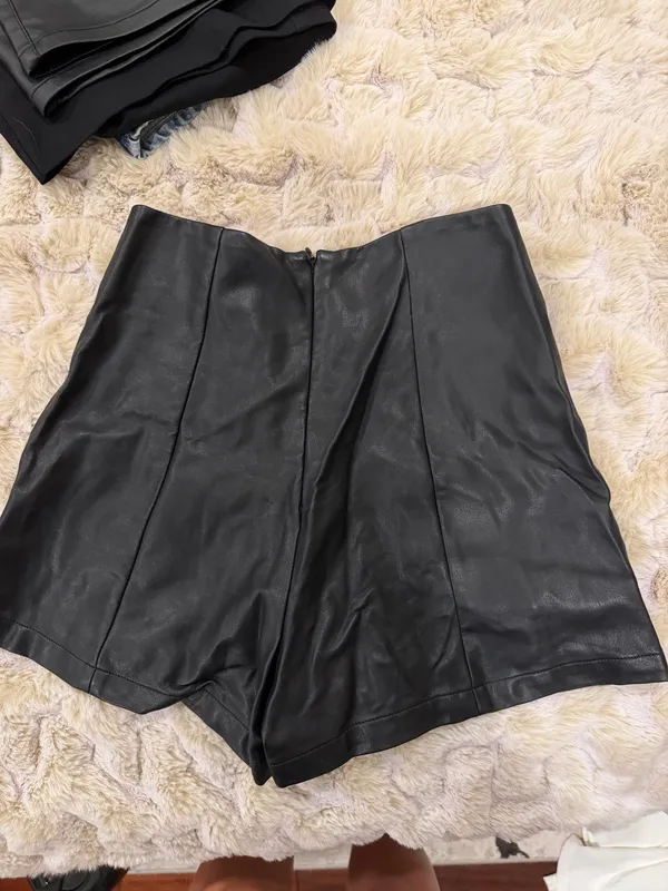 Leather shorts Black - Image 2