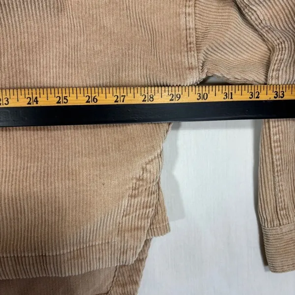 Forever 21 Button Up Shirt Jacket Shacket Tan Corduroy Cropped Boxy Minimalist L - Image 11