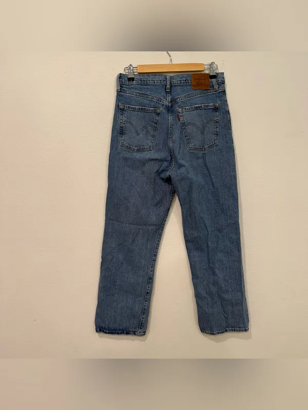 Levi’s Ribcage Straight Blue Ripped Jeans 30 - Image 6