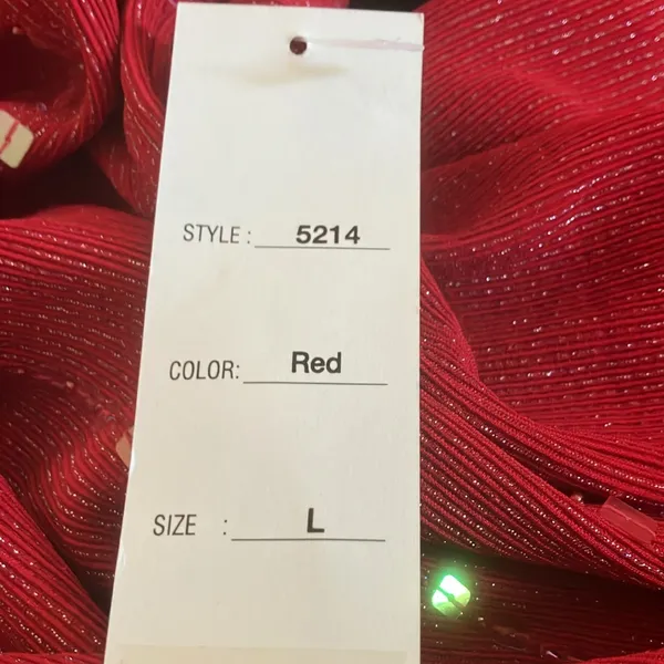 FINAL MARKDOWN ZIO Red Sequin Women's Top large NWT - Image 3